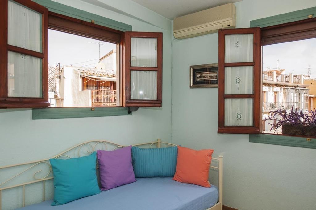 Atico-Terraza Imperial Apartment Толедо Стая снимка