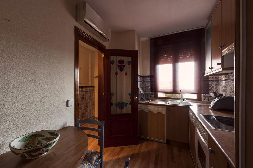 Atico-Terraza Imperial Apartment Толедо Стая снимка