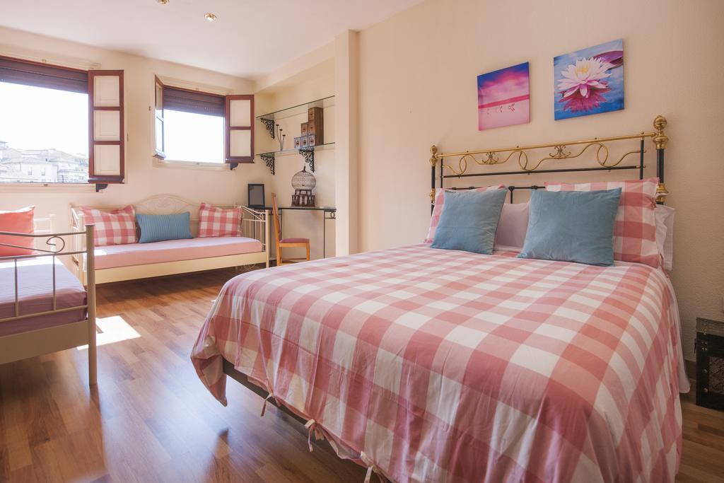 Atico-Terraza Imperial Apartment Толедо Екстериор снимка